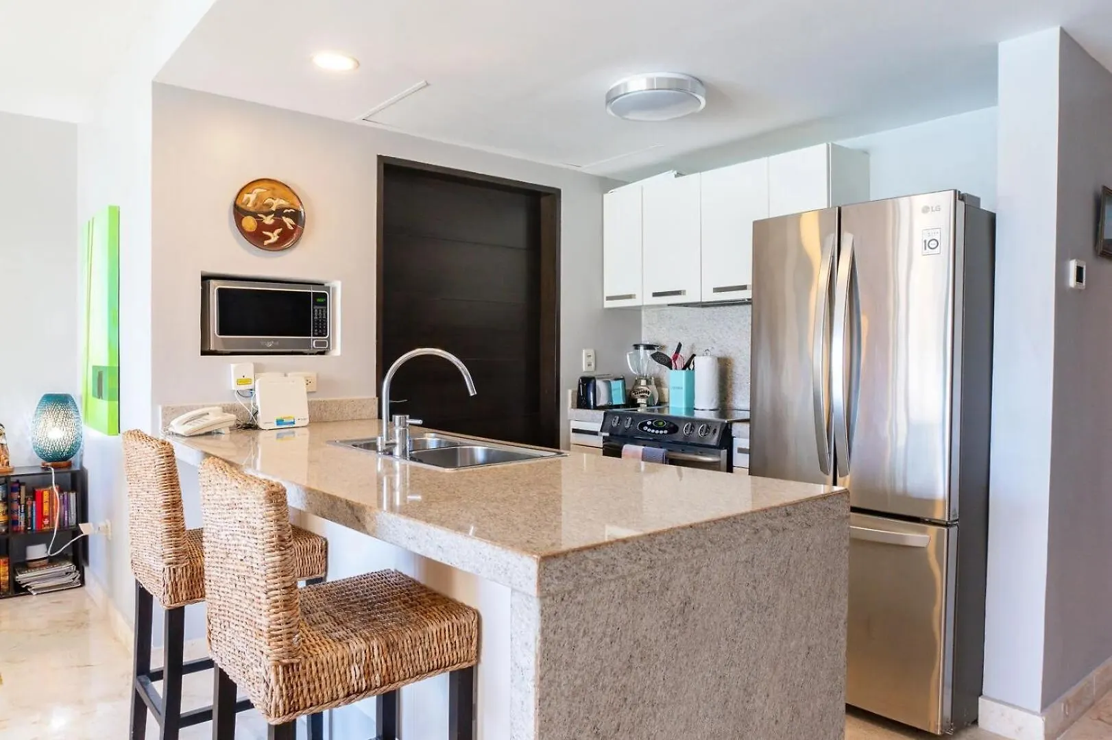 פלאייה דל כרמן The Elements Oceanfront & Beachside Condo Hotel מקסיקו