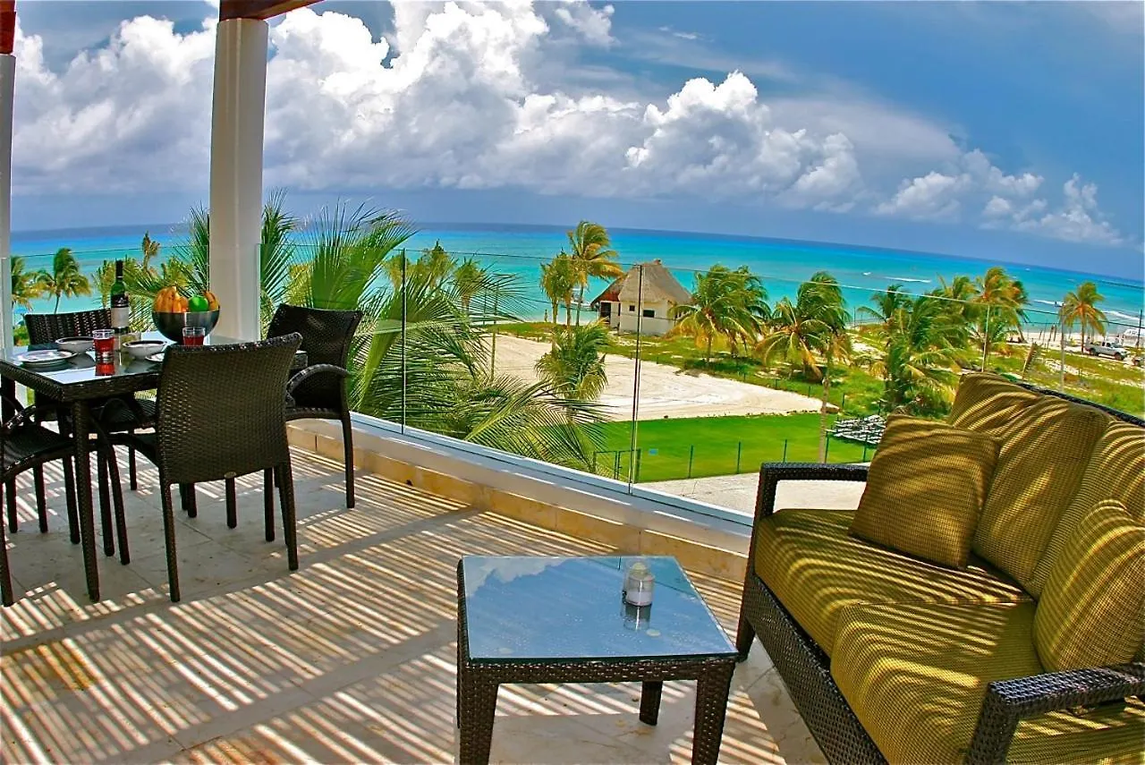 פלאייה דל כרמן The Elements Oceanfront & Beachside Condo Hotel 4*, פלאייה דל כרמן