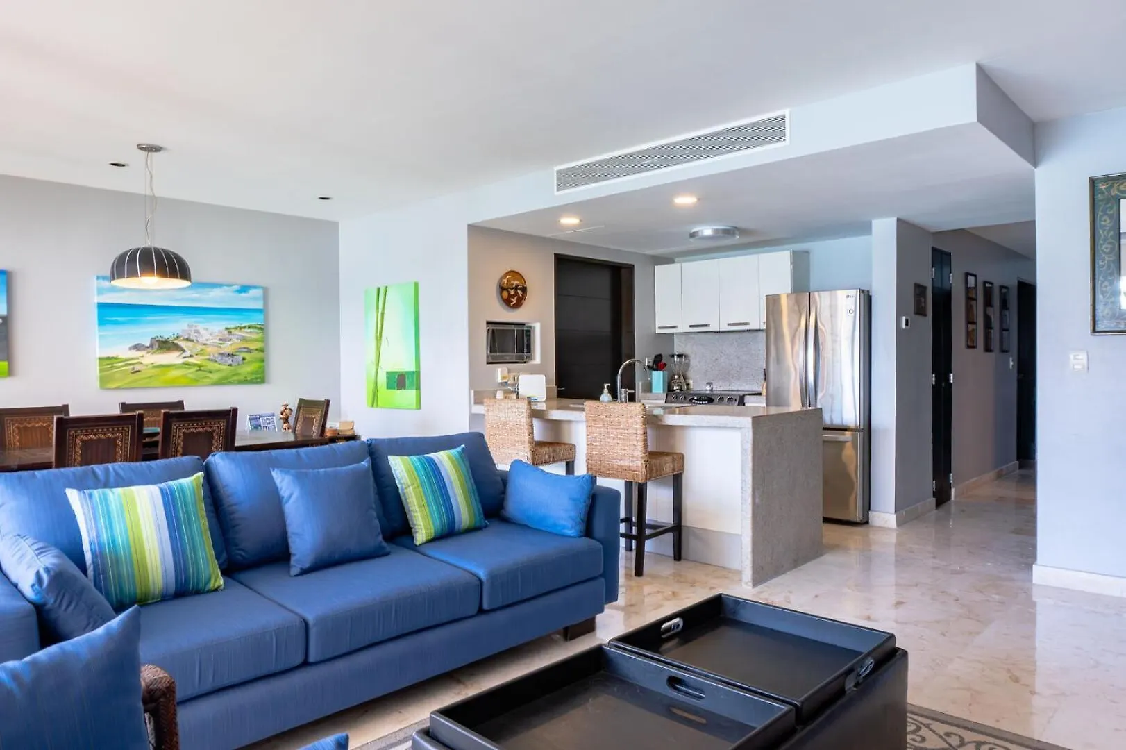מלון דירות פלאייה דל כרמן The Elements Oceanfront & Beachside Condo Hotel