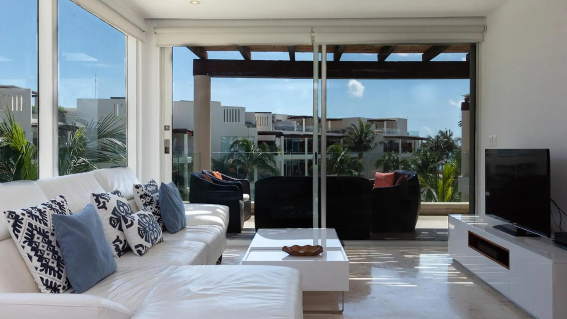 **** מלון דירות פלאייה דל כרמן The Elements Oceanfront & Beachside Condo Hotel מקסיקו