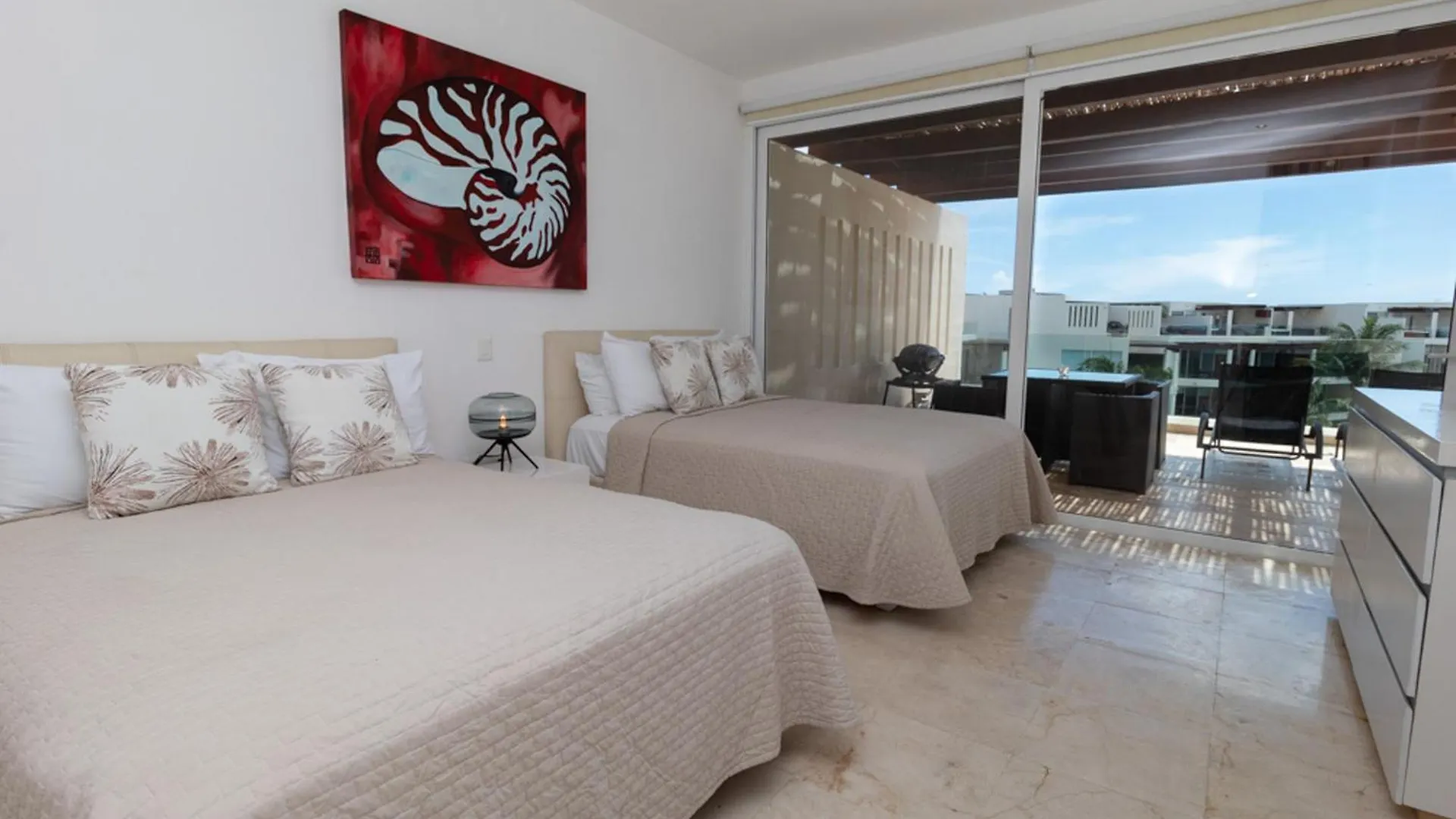 פלאייה דל כרמן The Elements Oceanfront & Beachside Condo Hotel מלון דירות