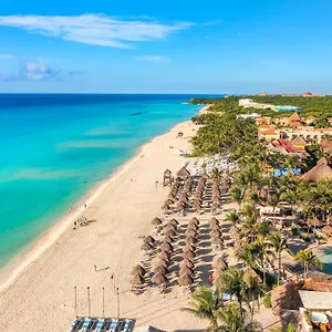 Resort Iberostar Waves Tucan
