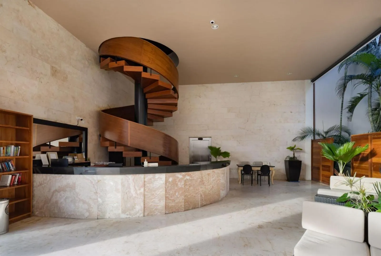 The Elements Oceanfront & Beachside Condo Hotel Playa del Carmen 4*,